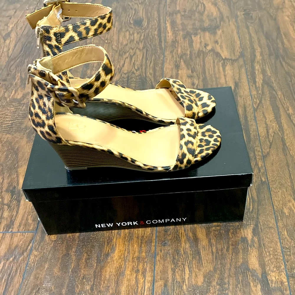 New York and Company Wedges